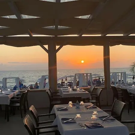 Cosy 2 Bedroom In Relaxing Seaside Town דירה *