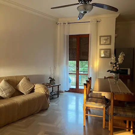 Cosy 2 Bedroom In Relaxing Seaside Town Cosenza