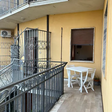 Cosy 2 Bedroom In Relaxing Seaside Town *
