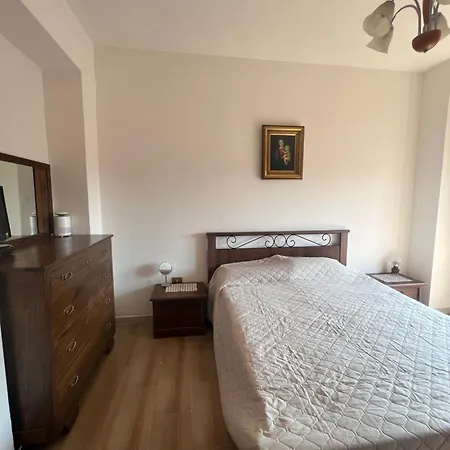 Cosy 2 Bedroom In Relaxing Seaside Town Apartment